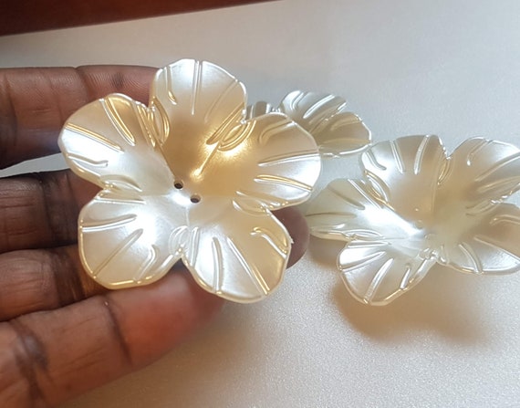 55mm large Ivory pearl 5-petal flowers (pack of 5 flowers) 1.5mm holes for jewellery, flower sprays, hair deco and DIY & weddings in the UK.