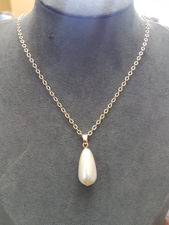 Beautiful teardrop pearl pendant on 24k gold plated chain. Different length options. Minimalist, Bride & Bridesmaids gifts. Party favors.