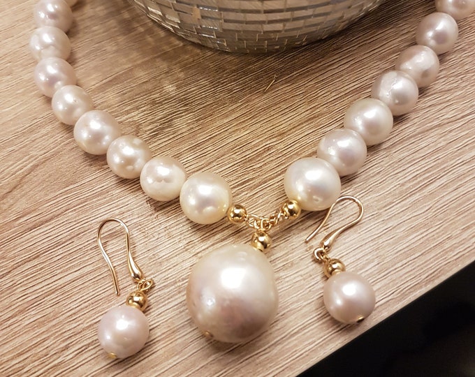 Freshwater Pearl Necklace, 20x15mm, Baroque Pearl Pendant