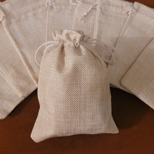 5 Natural burlap, natural hessian jewellery bag for gifts, party favours, the natural effect bag, jewellery pouches you can be creative with