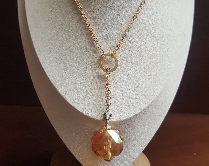 Golden Crystal Pendant Necklace: Statement Jewelry, 22" Chain