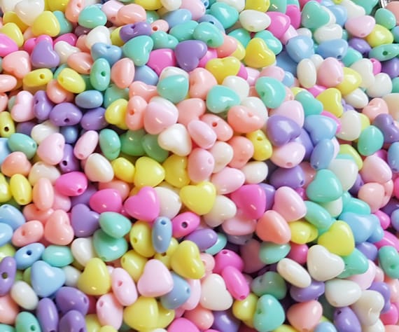 10mm mixed pastel colours love hearts acrylic beads for craft, DIY projects & jewellery making. Pack of 100. Quick dispatch from the UK.
