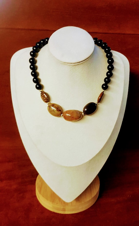 18-inch brown & black beaded necklace. Black brown sardonyx, brown agate and onyx necklace. Stunning gemstone jewelry. Gift for mum.