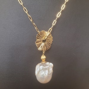 AAA Baroque pearl pendant 20x15mm approx. High luster pearl,  gold detail. Gift for mum. Chain included. Gift boxed for you.