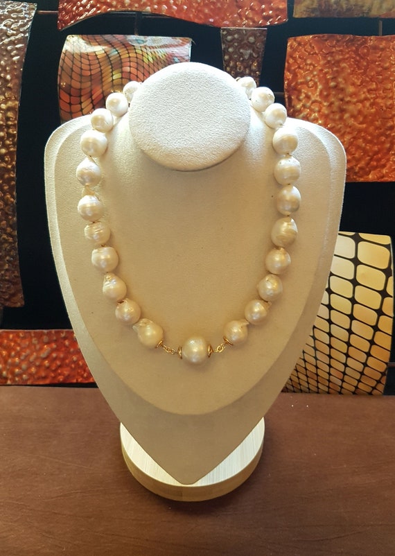 Pearl Necklace with Big Pendant & Gold Trim | Baroque Unique Style | Perfect Gift for Him or Her | Awesome mum's gift. Boho Jewelry.