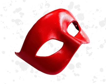 Winged masquerade leather mask - Made to Order - costume/cosplay/theatre mask