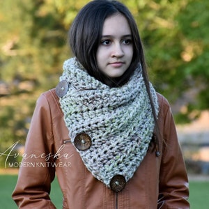 Knit Crochet Woman Men Winter Chunky Buttoned Neck Warmer Cowl Scarf, Three Button Scarf, Gift | THE NORTH BAY