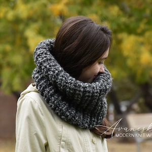 Knitted Chunky Winter Women's Woolen Scarf, Chunky Scarf, Bulky Scarf, Snood, Cowl, Neck Warmer, Scarf THE MEMPHIS image 4