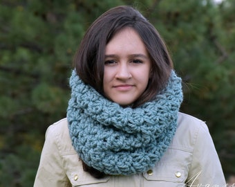 Women's Knit Crochet Winter Woolen Chunky Scarf, Bulky Scarf, Chunky Cowl, Snood Scarf, Neck Warmer Scarf | THE FLORENCE