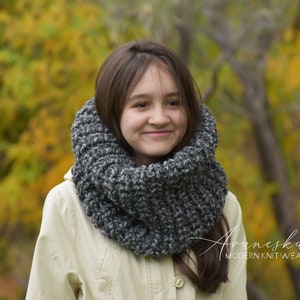 Knitted Chunky Winter Women's Woolen Scarf, Chunky Scarf, Bulky Scarf, Snood, Cowl, Neck Warmer, Scarf THE MEMPHIS image 1