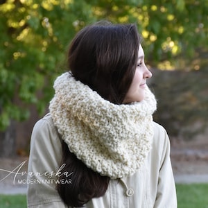 Knit Woolen Bulky Cowl Scarf in Fisherman color