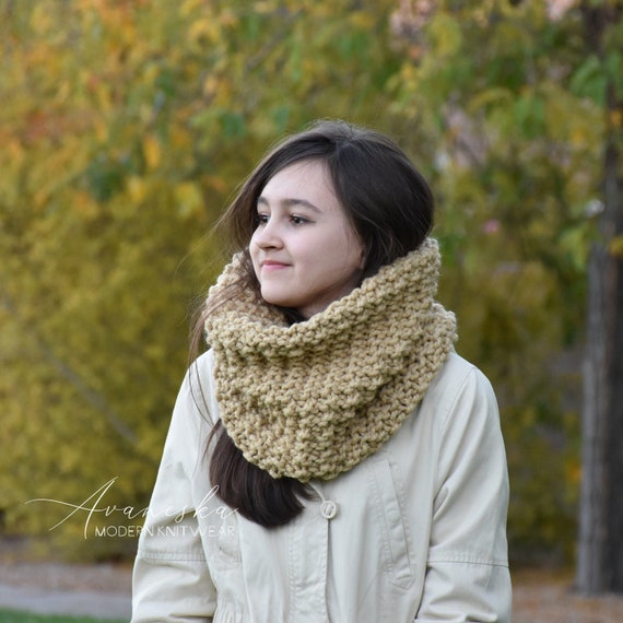 Grosse écharpe d'hiver en laine tricotée pour femme, écharpe épaisse, snood  écharpe, tour de cou, grosse capuche, col écharpe LE HERSHEY -  France