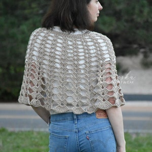 Woman's Capelet