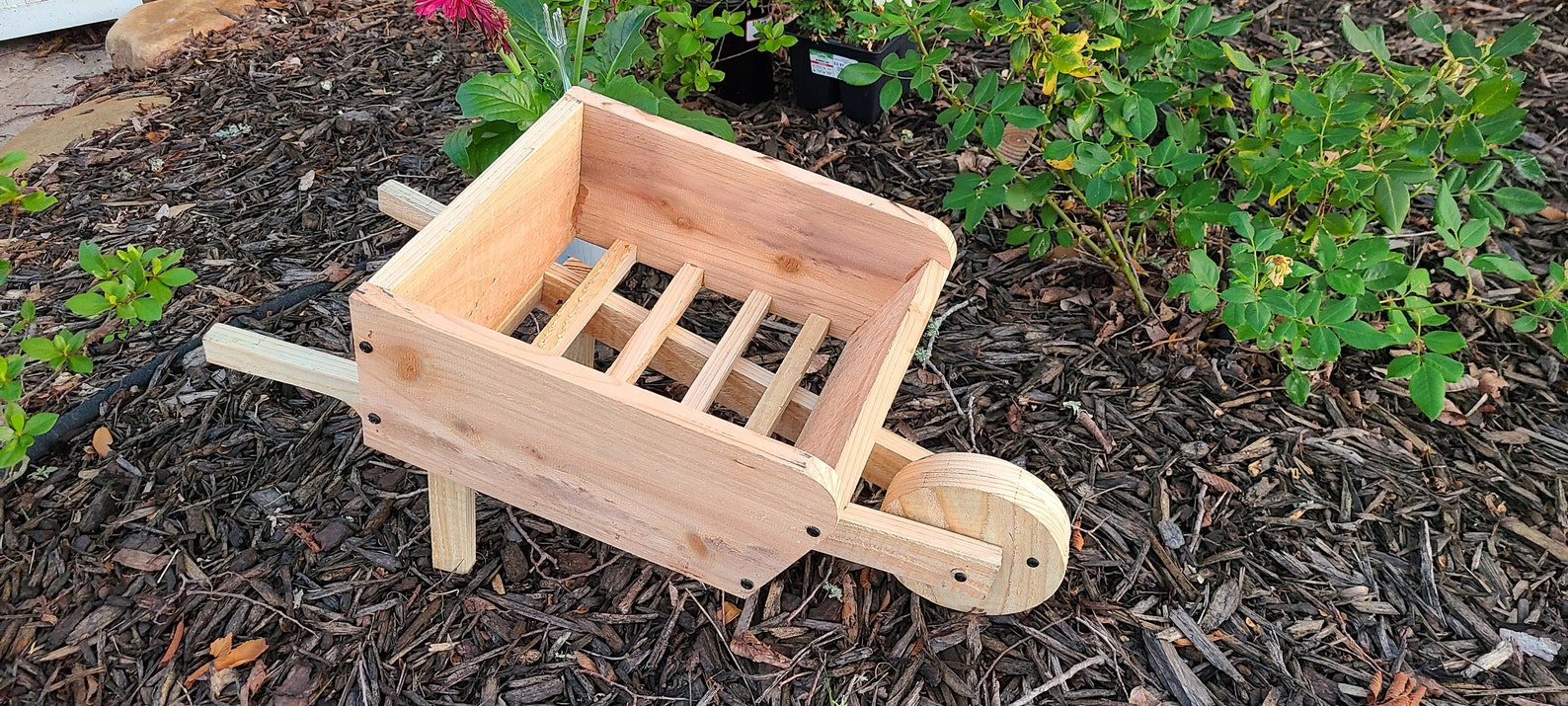 One Fence Picket, Wheelbarrow Planter Plans, Garden Planter Box, Flower