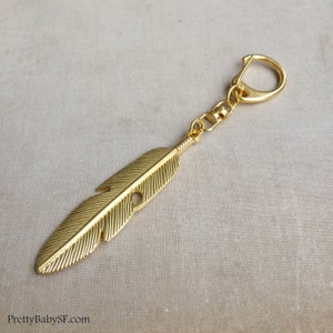 Gold Feather Keychain - boho Autumn gift, leaf keytag, key fob for women, stocking stuffer for men, nature lover bird key chain holder ring