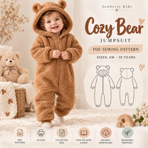 Op de afbeelding: Een bruine, pluizige jumpsuit met lange mouwen, een capuchon met berenoortjes en een ritssluiting aan de voorzijde. De tekst luidt Sewberry Kids, Cozy Bear JUMPSUIT, PDF SEWING PATTERN, SIZES: 6M - 10 YEARS. Inclusief een lijntekening van het ontwerp.