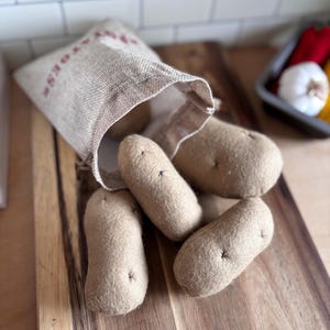 Comida de fieltro para juego de simulación: patatas (pequeñas, grandes y en conjunto)