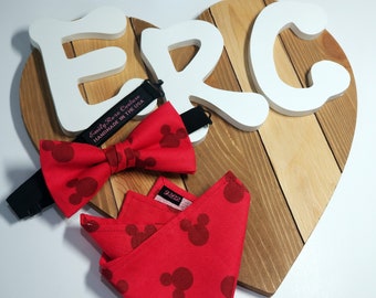 Gravata borboleta Mickey Mouse - Gravata borboleta vermelha - Lenço de bolso combinando - Todos os tamanhos - Pré-amarrada - Alça ajustável - Envio em 1 a 2 dias