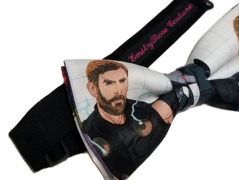 Super Heroes Bow Tie Self Tied Looked Marvel Comics The Avengers Collection Bow Tie Pre Tied Adjustable Neck Strap