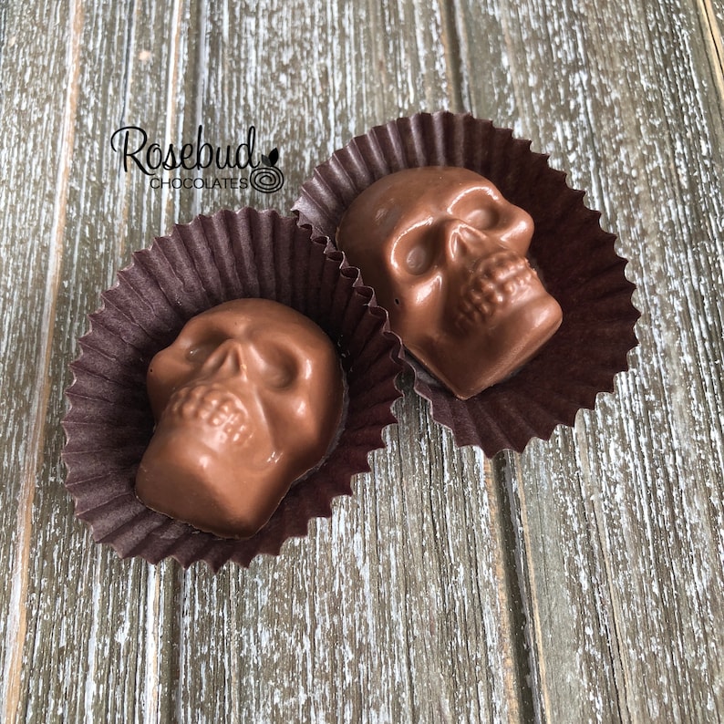 12 SKULLS Chocolate Party Favors Halloween Candy Wedding Etsy