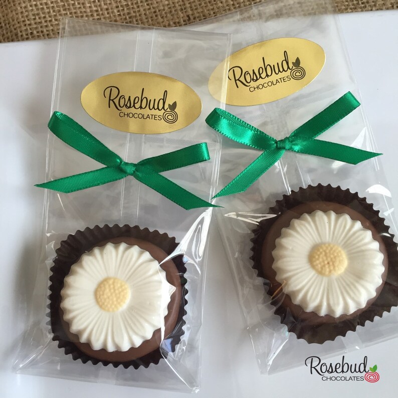 12 DAISY Chocolate Oreo Cookie Favors Daisies Flowers Birthday Etsy
