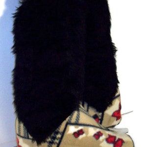 Melvage&#39;s Ice Skate Boot Warmers Long Boot Biege Scottish Plaid Size 7-9 Boots