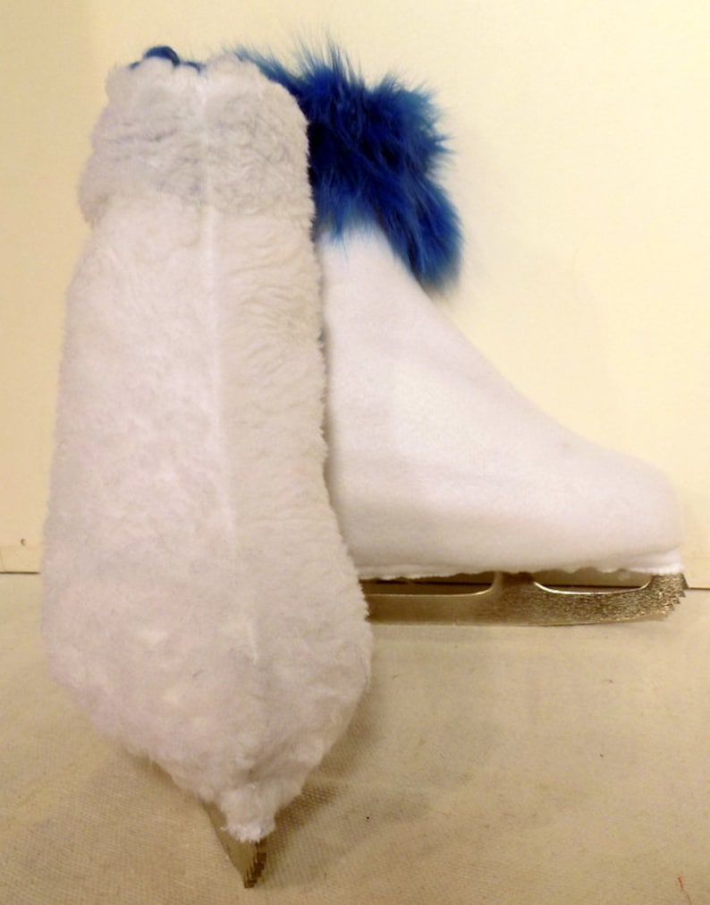 Melvage/'s Ice Skate Boot Warmer Covers Blue Off-The-Cuff in White and Cobalt Blue Luxury Shag Size 7-10