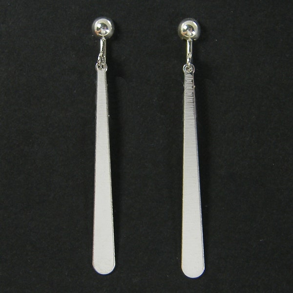 Minimalist Thin Silver Clip on Earrings, Silver Teardrop Dangle Clip on Earrings Slender Shiny Lightweight Screw Back |EB3-69