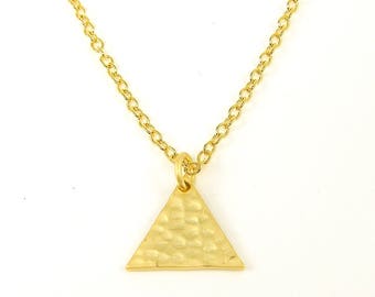 Tiny Gold Triangle Necklace, Mini Gold Triangle Necklace, Simple Minimal Delicate Charm Gold Triangle chevron Necklace |NB2-51