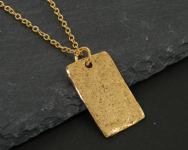 Simple Gold Rectangle Necklace, Modern Minimalist Contemporary Textured Gold Geometric Pendant Charm Necklace NB3-28 Bild 2