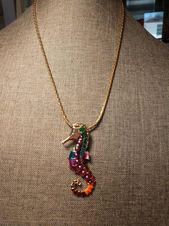 Diamond Cut Cable Chain Necklace with Seahorse Pe… - image 3