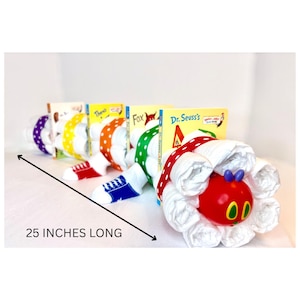 Book Worm Diaper Cake, Book Diaper Cake, Storybook Baby Shower, Diaper Cake, Storybook, Caterpillar Diaper Cake, Baby Shower Centerpiece imagem 6