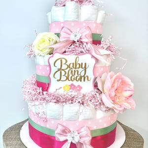 Baby in Bloom Windeltorte: Rosa Blumen-Babyparty-Mittelstück