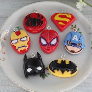 Set of 7 Assorted Mini Super Hero Logo Resin Charms Flat Back Cabochon Packs Handmade DIY Jewelry Earring Necklace Bracelet Decorations