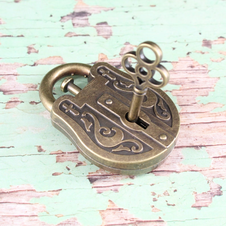 1 Set of Metal Puzzel Lock Tricky Padlock Game Toys for All Ages ...