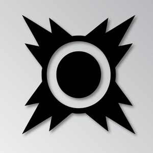 Puede incluir: Diseño abstracto en blanco y negro con un círculo en el centro. El círculo tiene un centro negro y un anillo blanco alrededor. El diseño está rodeado de ocho puntos negros.