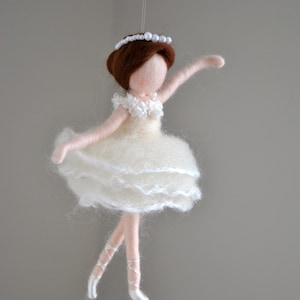 Ballerina  Felted Doll Wool Home Decoration   :  Ballerina in white dress