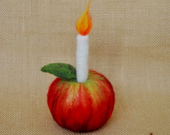 Real size needle felted apple/Christmas Decoration Waldorf Inspired : Spiral Walk Apple