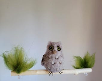 Room Decor  needle felted ornament : Owl on the branch