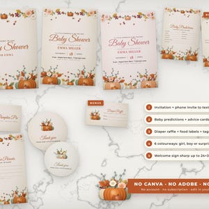 Könnte beinhalten: Ein Set aus Babyparty-Papeterie mit Kürbis- und Blumenillustrationen. Enthält Einladungen, Ratschlagkarten, Dankeskarten und Tombolalose mit Texten wie Baby Shower, Pumpkin Pie und Advice for Parents auf cremefarbenem Papier.