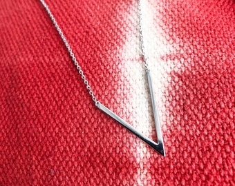 Silver 'V' Necklace