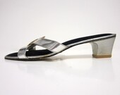 1960s Low-Heel Slip On Sandals - Black Velvet Interior - Size 7