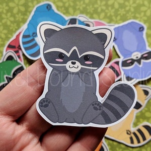 Niedliche Kawaii Waschbär Aufkleber und Magnete
