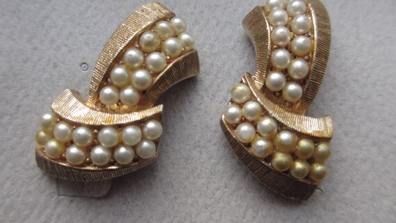 Coro Gold Tone and Seed Pearl Vintage Earrings Cl… - image 1