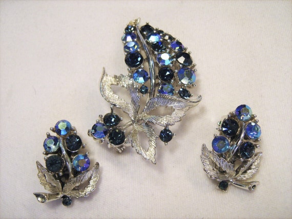 Vintage Lisner Blue and AB Rhinestone Pin Earring… - image 1