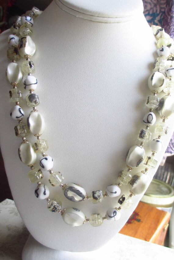 Vintage Double Strand Art Glass and Faux Pearl Neckla… - Gem