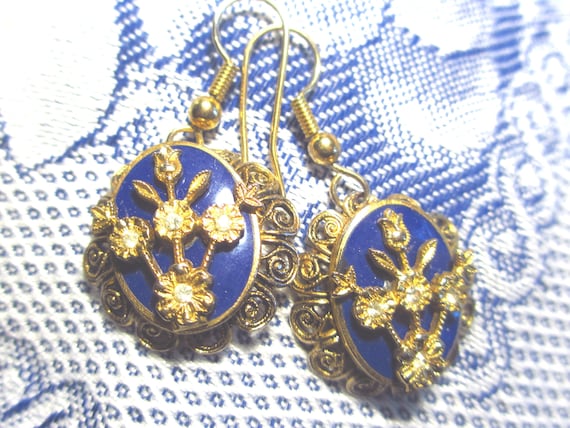 Early Lisner Enamel and Rhinestone Earrings Vinta… - image 1