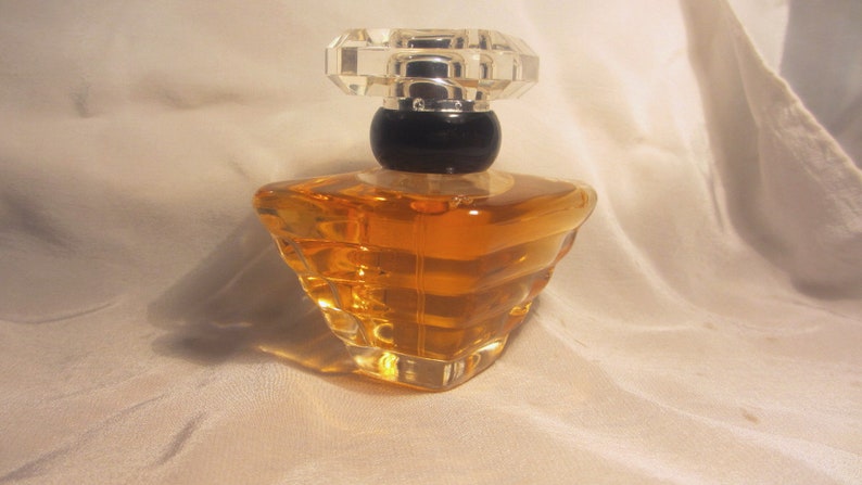 Lancome Tresor Eau De Parfum Vintage Perfume 1 Oz Spray Etsy