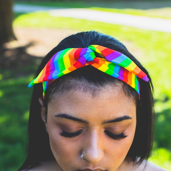 Rainbow Pride Bandana - Diadema ajustable con lazo Dolly de alambre para accesorios LGBTQ