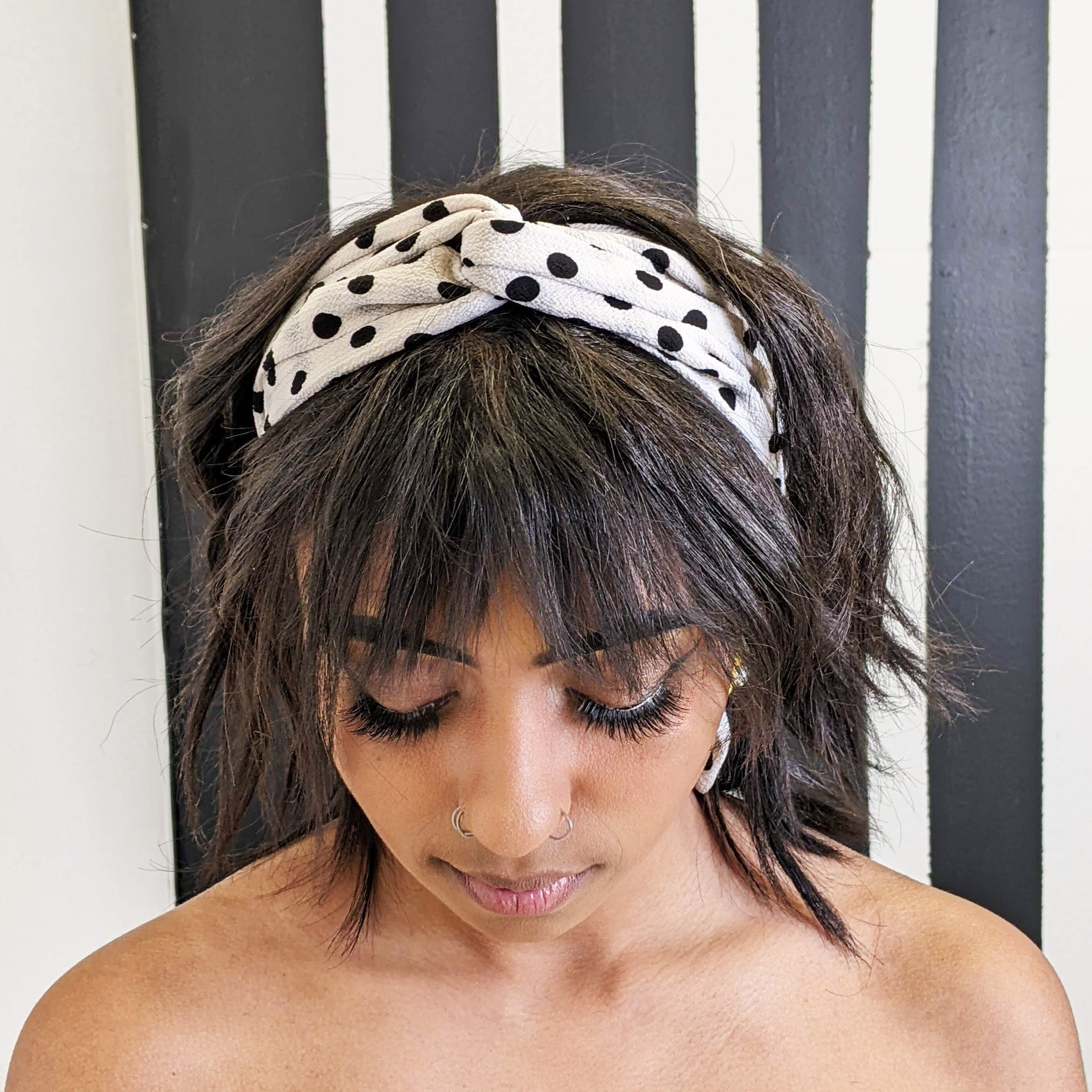 小物 SPECIAL 60S VINTAGE CROSS BANDANA BLACK Vintage 1960's Cotton Black Bandana Made in USA - Etsy